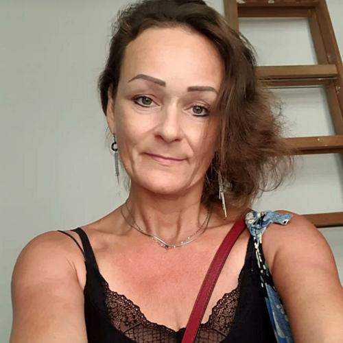 BubblyBrunette, Van Nuys, California